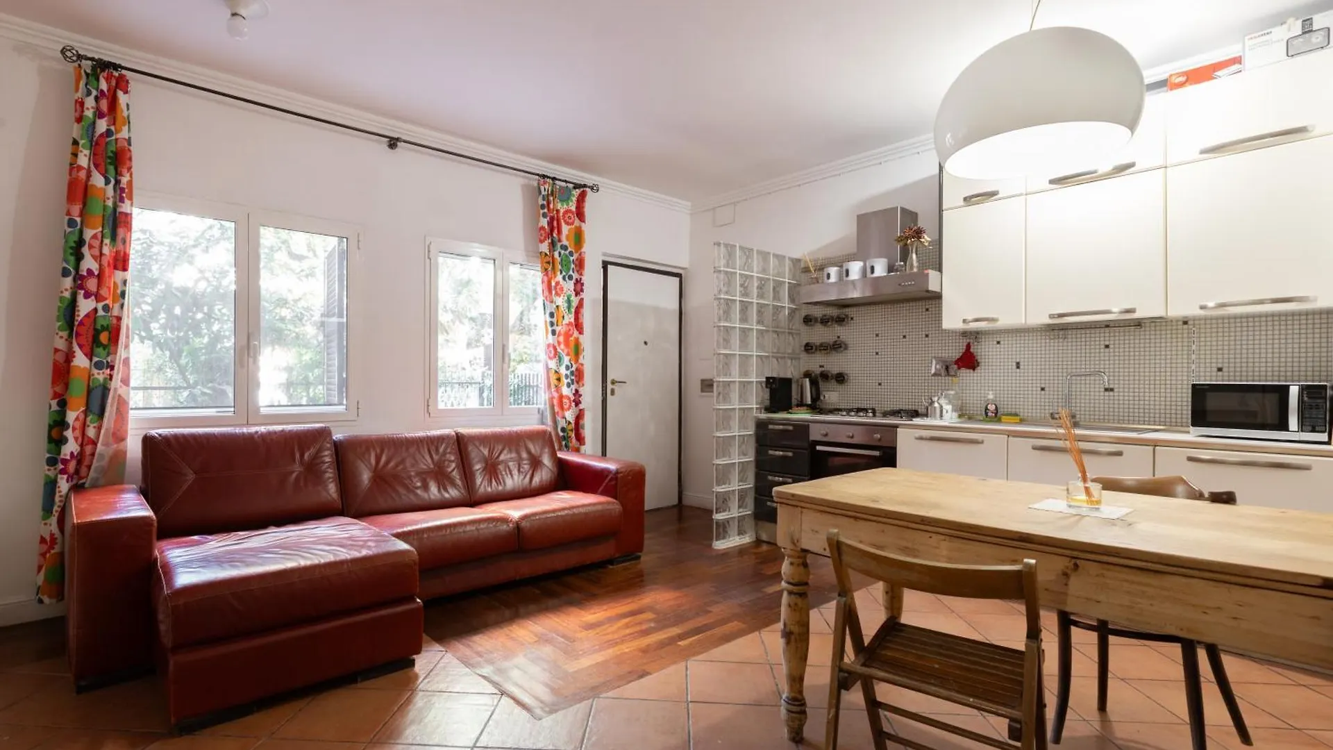 Elegant Apartment In Trastevere Rome