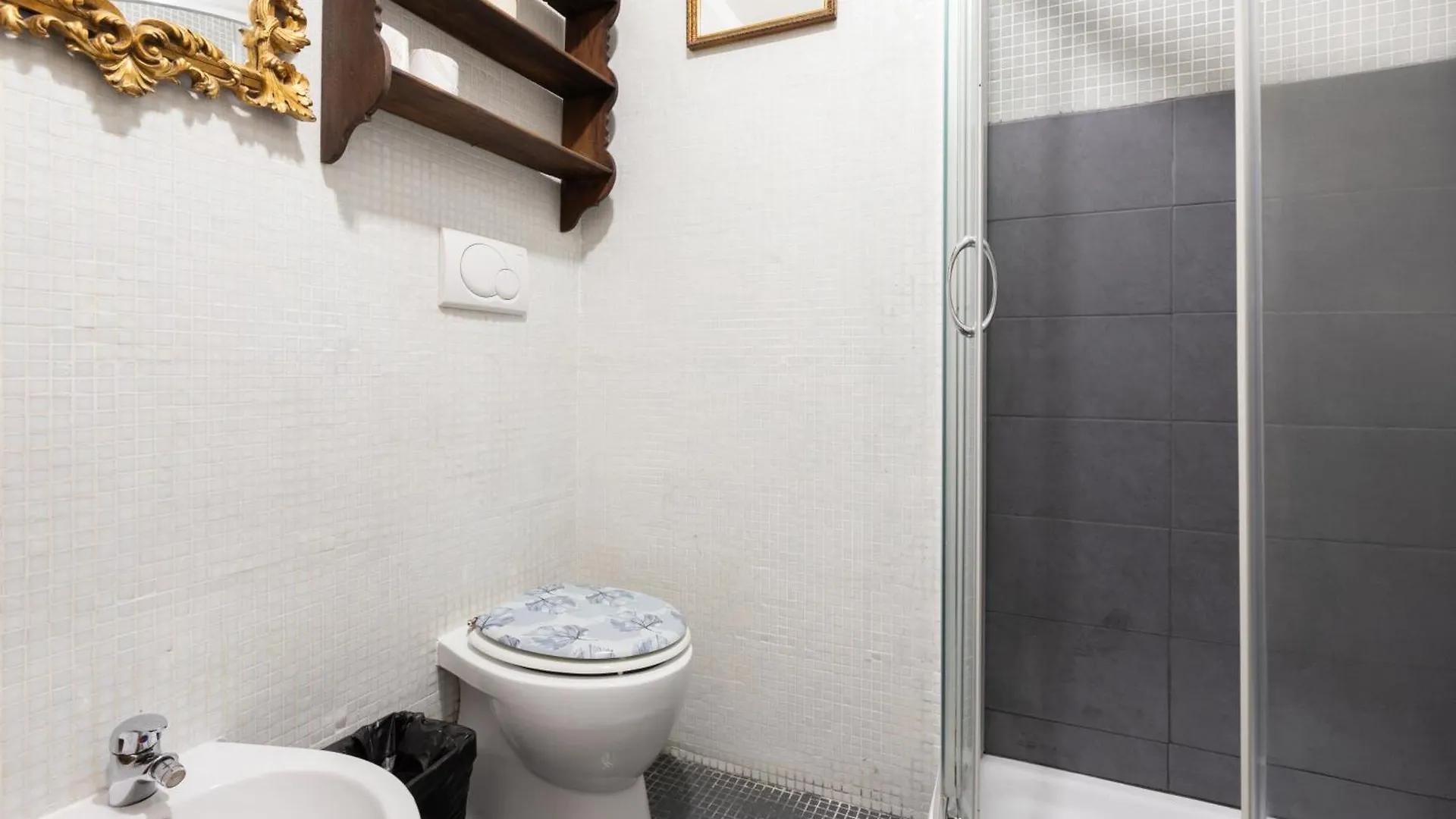 Elegant Apartment In Trastevere Rome